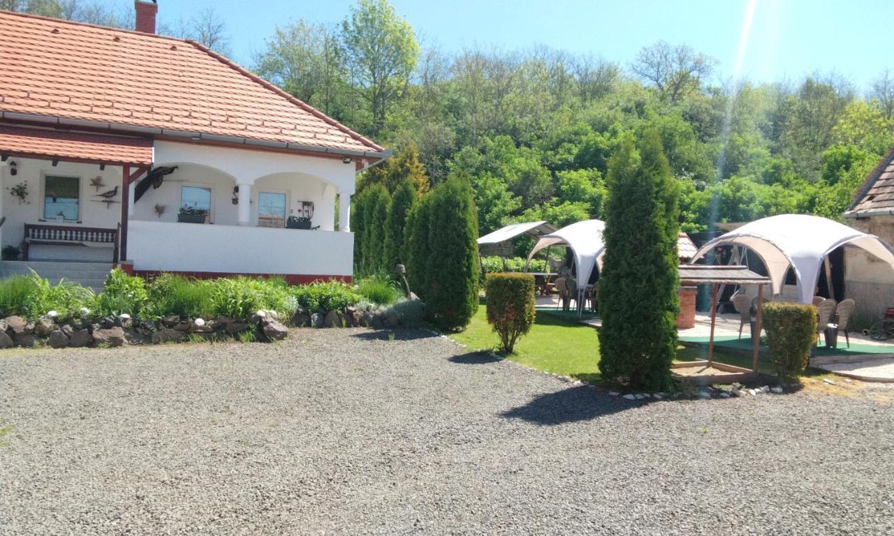 Harmony Vendégház Egerszalók Exterior foto
